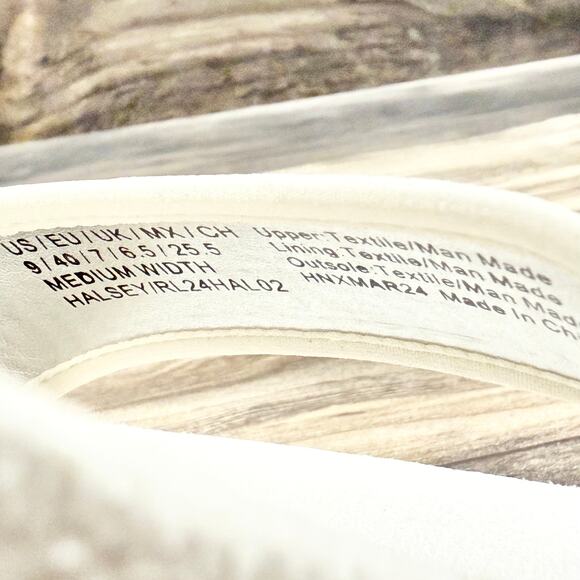 NIB Kenneth Cole Reaction 9M Halsey Hook Loop Rhinestone Platform Sandal Ecru - Picture 9 of 12